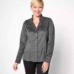 Denim & Co. Gray Canyon Retreat Snap Front
Suede Long Sleeve Top Size Medium PTP